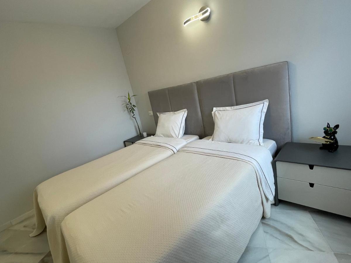 Luxury Apartment Benalmadena First Line Exteriör bild