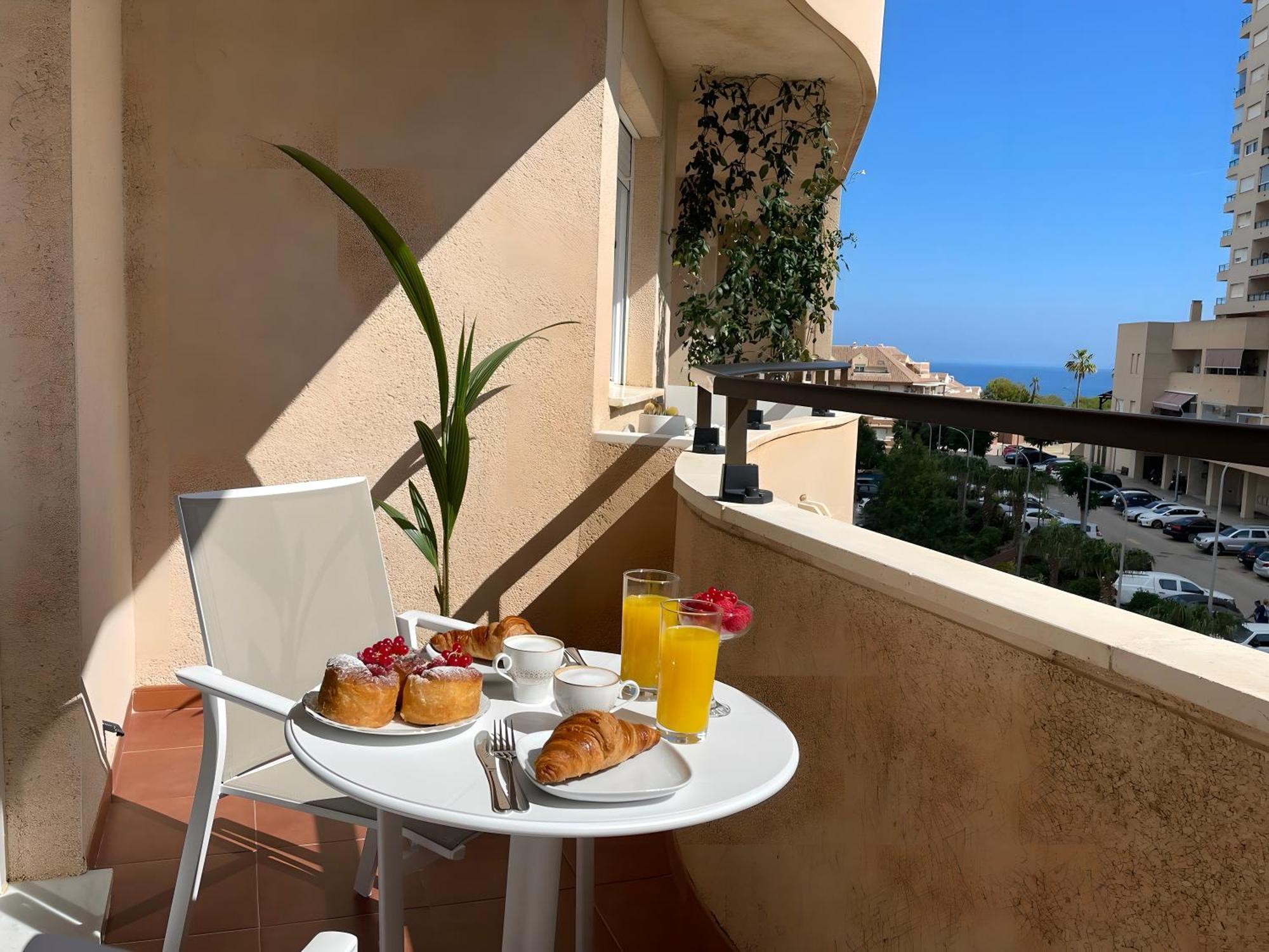 Luxury Apartment Benalmadena First Line Exteriör bild